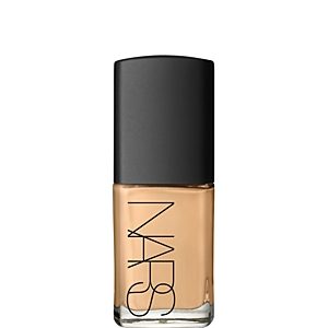 Nars Sheer Glow Foundation- 446367