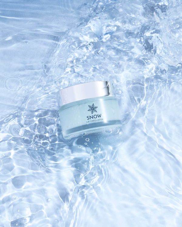 1.3 oz. The Lip Exfoliating Scrub + Applicator- sku211150682