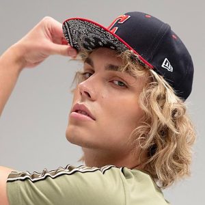 New Era Cleveland Guardians MLB 9FIFTY Paisley Snapback Hat in Blue/Guardians Polyester - 8204158