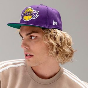 New Era Los Angeles Lakers NBA Side Split 59FIFTY Fitted Hat in Purple/Purple Size 7 5/8 - 8204464