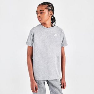 Nike Boys&apos; Sportswear Logo T-Shirt in Grey/Dark Grey Heather Size XL 100% Cotton - 5649826