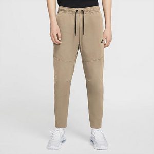 Nike Men&apos;s Sportswear Woven Tapered Tech Pants in Brown/Grain Size 2XL 100% Polyester - 5758141