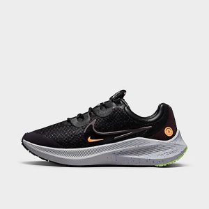 Nike Women&apos;s Winflo 8 Shield Running Shoes in Black/Black Size 11.5 - 3153718