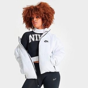 Nike Women&apos;s Sportswear Therma-FIT Repel Hooded Classic Puffer Jacket in White/White Size XL 100% Polyester/Fleece/Fiber - 5722052