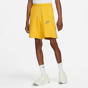 Nike Men&apos;s Sportswear Fleece Shorts in Yellow/Vivid Sulfur Size Medium 100% Cotton/Polyester/Fleece - 5797208