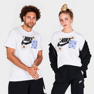 Nike Sportswear Fresh As Daisies T-Shirt in White/White Size 2XL 100% Cotton - 5796858
