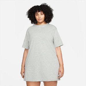 Nike Women&apos;s Sportswear Essential T-Shirt Dress (Plus Size) in Grey/Dark Grey Heather Size 2XL 100% Cotton - 5851966