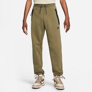 Nike Men&apos;s Sportswear Tech Fleece Straight Leg Pants in Green/Medium Olive Size 2XL Cotton/Polyester/Fleece - 5876277