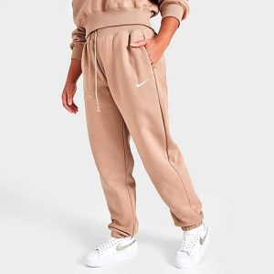 Nike Women&apos;s Sportswear Phoenix Fleece Oversized Jogger Pants in Beige/Hemp Size XL Cotton/Polyester/Fleece - 5820120