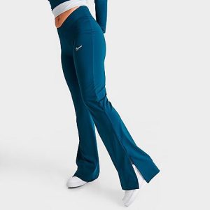 Nike Women&apos;s Sportswear Team High-Rise Flare Leggings in Blue/Valerian Blue Size Medium Polyester/Spandex - 5846086