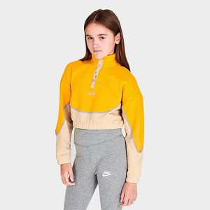 Nike Girls&apos; Sportswear Icon Clash Quarter-Snap Fleece Pullover in Yellow/Yellow Ochre Size XL Cotton/Polyester/Fleece - 5819352
