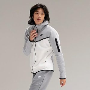 Nike Men&apos;s Sportswear Tech Fleece Taped Full-Zip Hoodie in White/Light Smoke Grey Size XL Cotton/Polyester/Fleece - 5821860