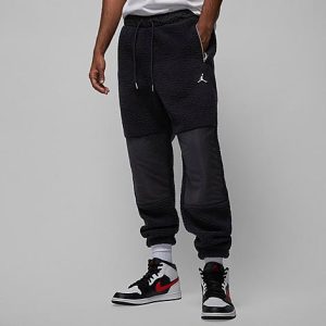 Jordan Men&apos;s Essentials Winter High-Pile Fleece Pants in Black/Black Size XL 100% Polyester/Fleece - 5891289