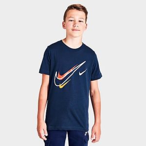 Nike Boys&apos; Sportswear SOS Swoosh T-Shirt in Blue/Midnight Navy Size Medium 100% Cotton - 5820886