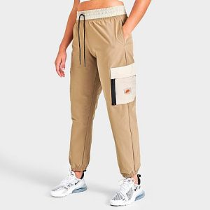 Nike Women&apos;s Sportswear Utility Woven Cargo Jogger Pants in Brown/Dark Driftwood Size XL Nylon/Spandex - 5817666