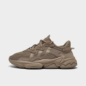 Adidas Women&apos;s Originals Ozweego Casual Shoes in Brown/Charcoal Brown Size 8.5 - 3092799