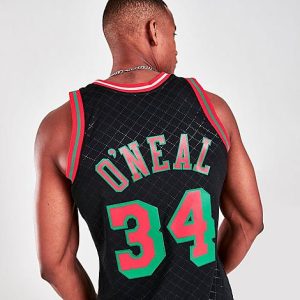Mitchell And Ness Men&apos;s Shaquille O&apos;Neal Los Angeles Lakers Neapolitan Swingman 1996-97 Jersey in Black/Black Size Large 100% Polyester/Jersey - 5712798