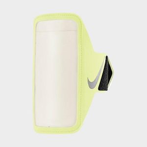 Nike Lean Armband Plus in Yellow/Barely Volt - 8203083