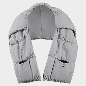 Nike Women&apos;s Quilted Wrap in Grey/College Grey - 8204604