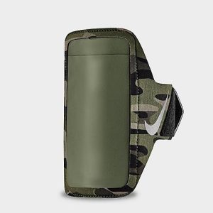 Nike Lean Printed Armband Plus in Camo/Green/Medium Olive - 8203781