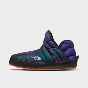 The North Face Inc Women&apos;s ThermoBall™ Traction Slip-On Booties in Black/Ponderosa Green Size 9.0 - 3532203