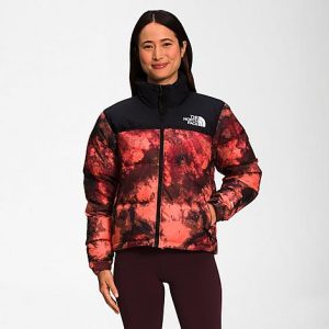 The North Face Inc Women&apos;s 1996 Retro Nuptse Printed Jacket in Red/Coral Sunrise Ice Dye Print Size Medium Nylon - 5885712