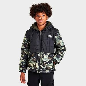 The North Face Inc Boys&apos; Printed Reversible Mount Chimbo Jacket in Camo/Black/New Taupe Green Never Stop Camo Print Size XL 100% Polyester/Fleece - 5822263