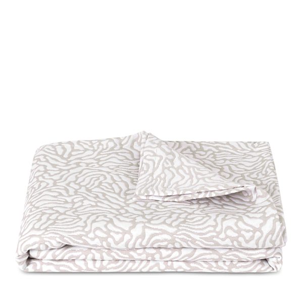 Matouk Schumacher Cora Coverlet, King