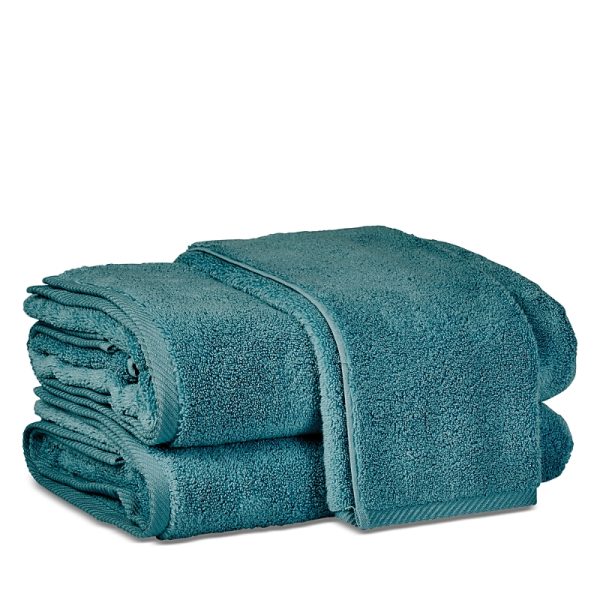 Matouk Milagro Fingertip Towel