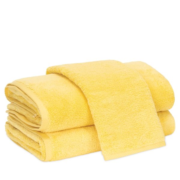 Matouk Milagro Fingertip Towel