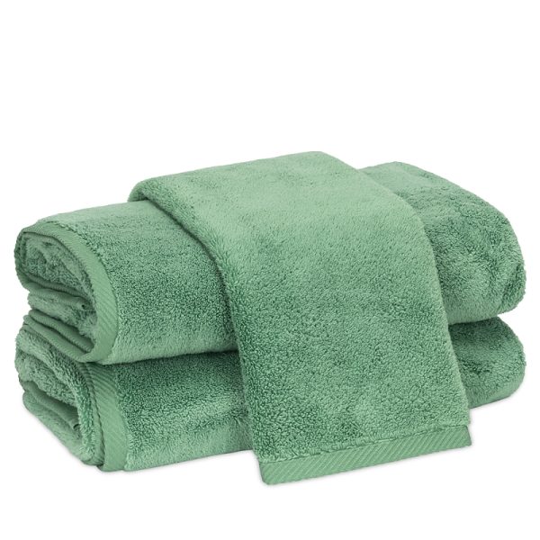 Matouk Milagro Fingertip Towel