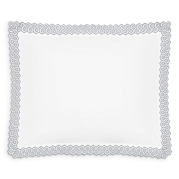 Matouk Felix Sham, Standard