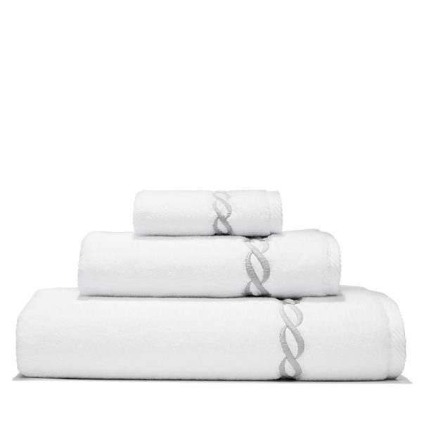 Matouk Classic Chain Milagro Fingertip Towel - Exclusive
