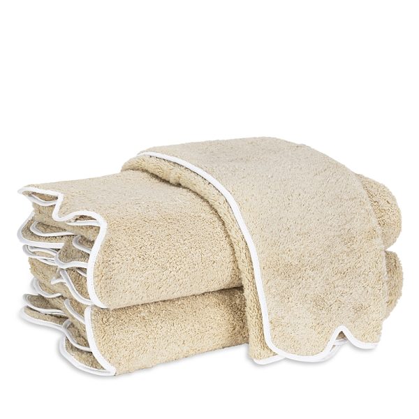 Matouk Cairo Scallop Bath Sheet