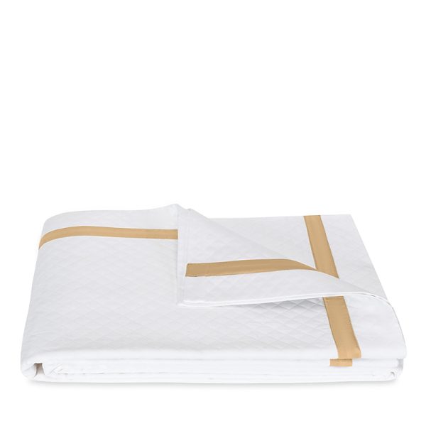 Matouk Lowell Diamond Matelasse Coverlet, King