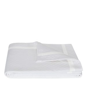 Matouk Lowell Diamond Matelasse Coverlet, King
