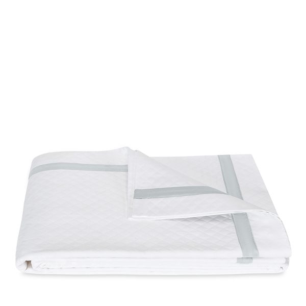 Matouk Lowell Diamond Matelasse Coverlet, King