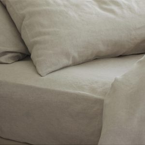 Piglet in Bed Linen Blend Fitted Sheet, Twin