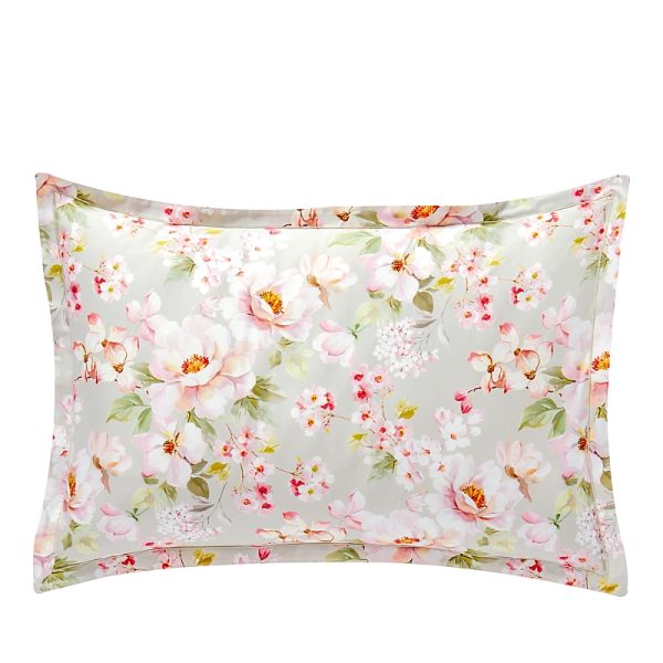 Anne de Solene Voyageuse Standard Sham