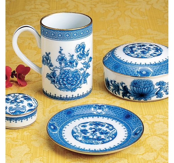Mottahedeh Imperial Blue Covered Round Box, Small