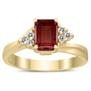 7X5MM Garnet and Diamond Twist Ring in 10K Yellow Gold- GRG59457GT