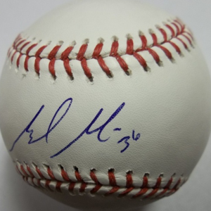 Mike Minor Autographed Baseball- mlbpaa-bbcmikeminor