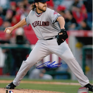 Chris Perez Autographed 8x10- mlbpaa-p810chrisperez
