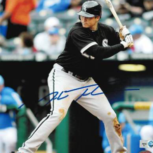 Mark Teahen Autographed 8x10- mlbpaa-p810cmarktea