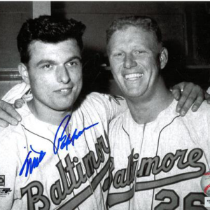 Milt Pappas Autographed 8x10- mlbpaa-p810cmpapp11