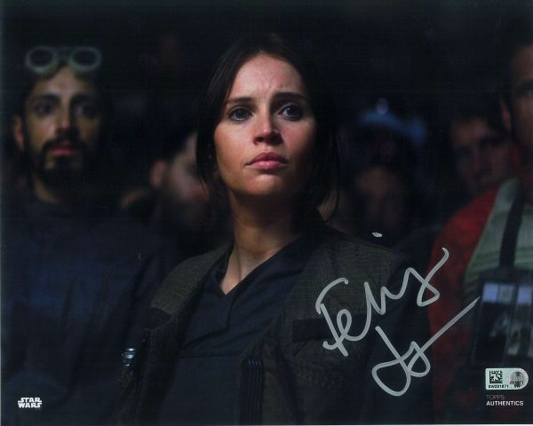 Felicity Jones as Jyn Erso in Rogue One: A Star Wars Story 8x10 Autographed Photo- w10084010194a0n