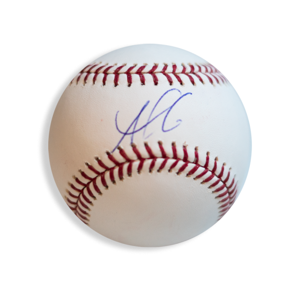 Ozzie Albies Autographed Baseball- t0036350000019n