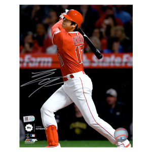Shohei Ohtani Autographed 8 x 10 photo (Swinging)- t0034402080018n