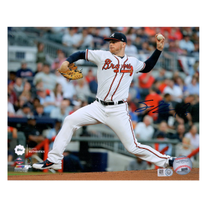 Sean Newcomb Autographed photo - 8X10 'PITCHING'- t00184030f0018n