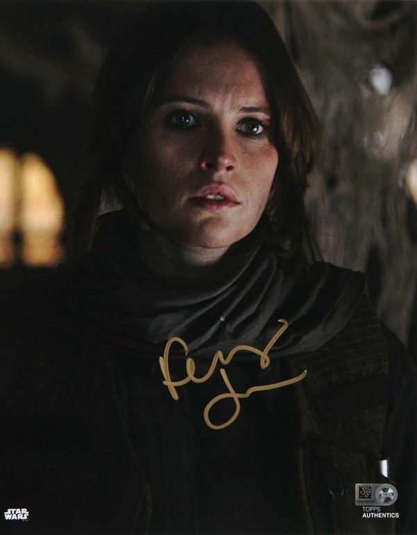 Felicity Jones as Jyn Erso in Rogue One: A Star Wars Story 8x10 Autographed Photo- w10084040062b0n